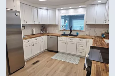 5714 Captain John Smith Loop S, North Fort Myers, FL 33917 - Photo 15