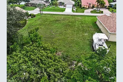 316 SE 21st Ave, Cape Coral, FL 33990 - Photo 5