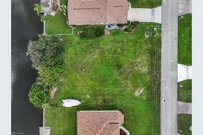 316 SE 21st Ave, Cape Coral, FL 33990 - Photo 7