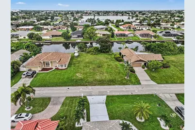 316 SE 21st Ave, Cape Coral, FL 33990 - Photo 9