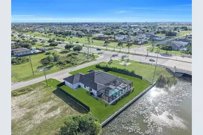1607 NE 23rd St, Cape Coral, FL 33909 - Photo 3
