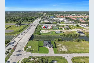 1607 NE 23rd St, Cape Coral, FL 33909 - Photo 5