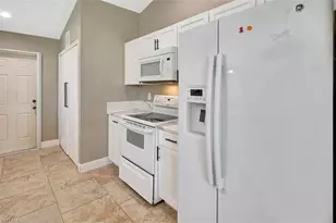 1702 SW 12th Ln, Cape Coral, FL 33991 - Photo 27