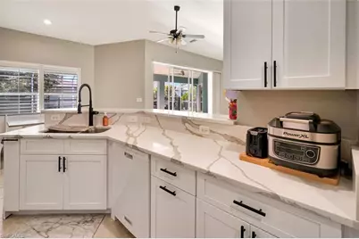 1702 SW 12th Ln, Cape Coral, FL 33991 - Photo 9