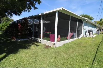 1702 SW 12th Ln, Cape Coral, FL 33991 - Photo 33