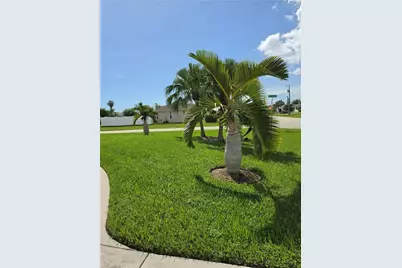1300 SE 31st Ter, Cape Coral, FL 33904 - Photo 25