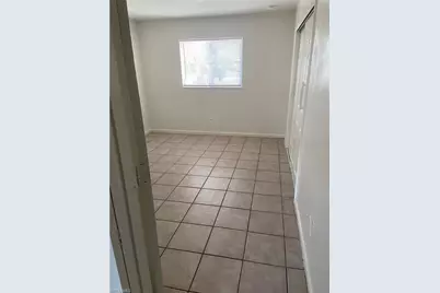 1213 NE 8th St, Cape Coral, FL 33909 - Photo 5