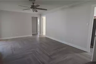 909 SE 27th Terrace, Cape Coral, FL 33904 - Photo 13
