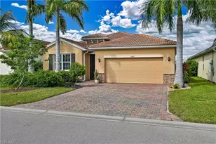3242 Birchin Ln, Fort Myers, FL 33916 - Photo 3