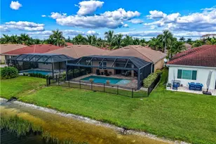 3242 Birchin Ln, Fort Myers, FL 33916 - Photo 5
