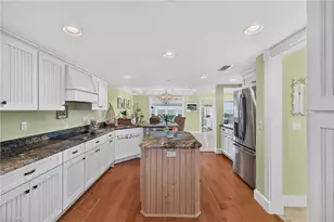 431 Bella Vista Way E, Sanibel, FL 33957 - Photo 19