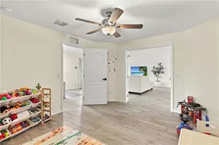 1702 NW 26th St, Cape Coral, FL 33993 - Photo 21