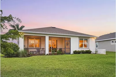 18121 Everson Miles Cir, North Fort Myers, FL 33917 - Photo 3