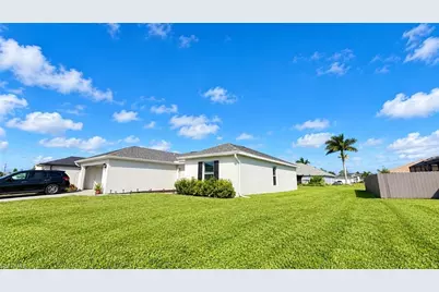 509 NW 25th Ter, Cape Coral, FL 33993 - Photo 3