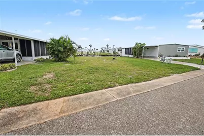 17781 Eglantine Ln, Fort Myers Beach, FL 33931 - Photo 7