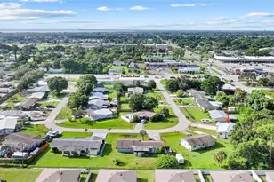 1274 Pondella Cir, North Fort Myers, FL 33903 - Photo 47