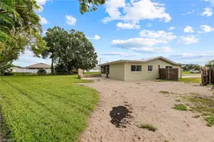 1274 Pondella Cir, North Fort Myers, FL 33903 - Photo 35