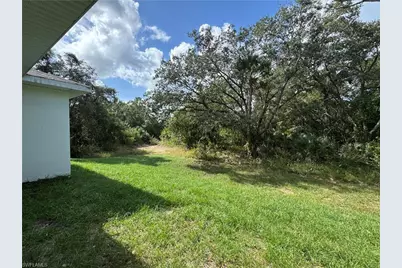 1304 Andover Dr, Labelle, FL 33935 - Photo 19