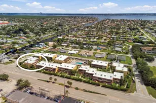 1604 SE 28th Terrace, Cape Coral, FL 33904 - Photo 5