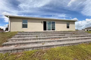 318 NW 20th St, Cape Coral, FL 33993 - Photo 25