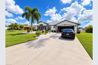 2034 NE 5th St, Cape Coral, FL 33909 - Photo 25