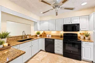 15400 Cedarwood Ln, Naples, FL 34110 - Photo 7