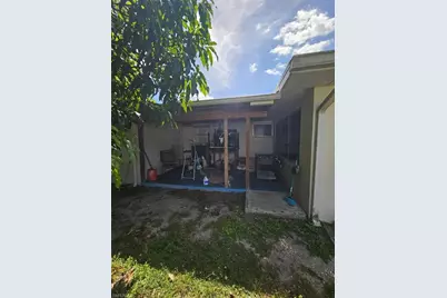 1521 Huntdale St E, Lehigh Acres, FL 33936 - Photo 3