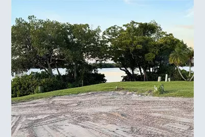 321 Shoreland Dr, Fort Myers, FL 33905 - Photo 5