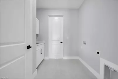 2611 39th St SW, Lehigh Acres, FL 33976 - Photo 37