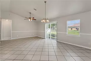 317 NE 10th St, Cape Coral, FL 33909 - Photo 5