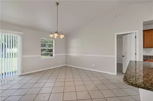 317 NE 10th St, Cape Coral, FL 33909 - Photo 9