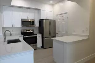 9025 Colby Dr, Fort Myers, FL 33919 - Photo 7