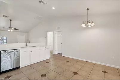 2035 NE 8th Pl, Cape Coral, FL 33909 - Photo 13