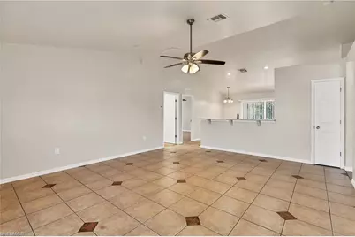 2035 NE 8th Pl, Cape Coral, FL 33909 - Photo 9