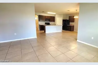 2625 Manzilla Ln, Cape Coral, FL 33909 - Photo 5
