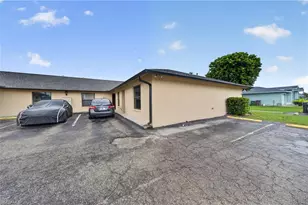 4407 SW 7th Pl, Cape Coral, FL 33914 - Photo 23