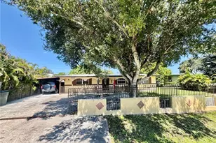 4715 Nottingham Dr, Fort Myers, FL 33905 - Photo 1