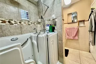 4715 Nottingham Dr, Fort Myers, FL 33905 - Photo 3