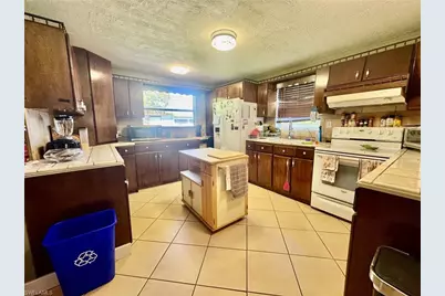 4715 Nottingham Dr, Fort Myers, FL 33905 - Photo 17