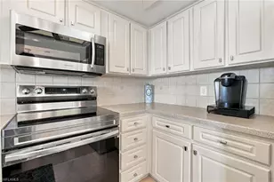 1299 Middle Gulf Dr, Sanibel, FL 33957 - Photo 23