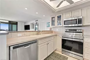 1299 Middle Gulf Dr, Sanibel, FL 33957 - Photo 21