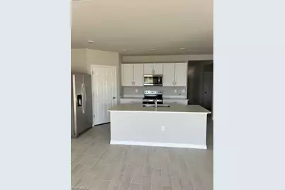 20257 Camino Torcido Loop, North Fort Myers, FL 33917 - Photo 5