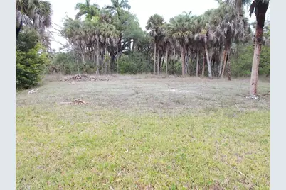7046/7058 Maida Ln, Fort Myers, FL 33907 - Photo 11