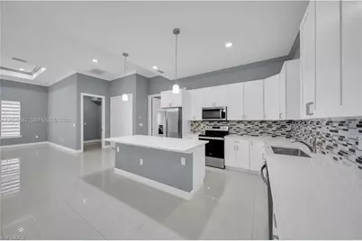 105 E 15th St, Lehigh Acres, FL 33972 - Photo 7