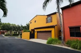 9122 Chula Vista St, Naples, FL 34113 - Photo 5