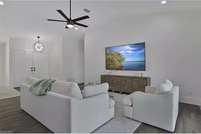1106 SE 23rd Pl, Cape Coral, FL 33990 - Photo 17
