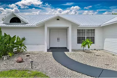 1106 SE 23rd Pl, Cape Coral, FL 33990 - Photo 13