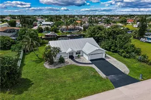 1106 SE 23rd Pl, Cape Coral, FL 33990 - Photo 3