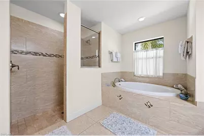 2704 SW 4th Pl, Cape Coral, FL 33914 - Photo 25