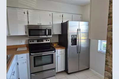 9377 Lennex Ln, Fort Myers, FL 33919 - Photo 5